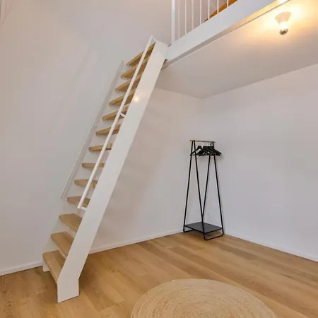 3 Bedrooms With Private Parking In Historical Area Liege