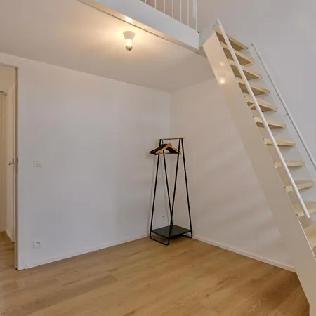 3 Bedrooms With Private Parking In Historical Area Apartment Liege